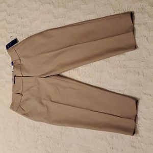 NWT Apt 9 mid-rise Torie capri